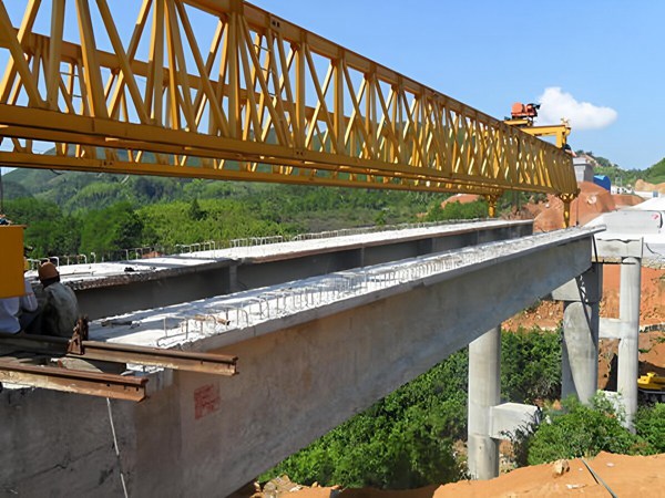 江西九江單導(dǎo)梁架橋機(jī)和